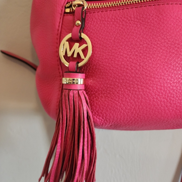 Michael Kors Hot Pink Shoulder Bag with Gold Accents - Picture 6 of 8